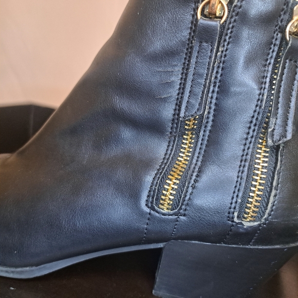Unlisted Black Ankle Booties with Zipper Detail Size 10 B3 - Picture 8 of 9